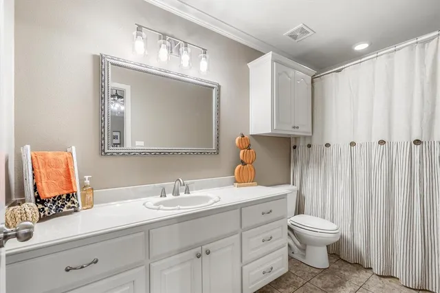 $305,000 | 111 Arizona Street, Van, TX 75790