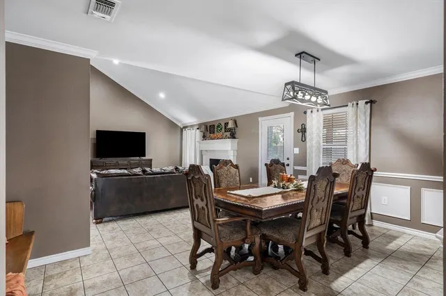 $305,000 | 111 Arizona Street, Van, TX 75790