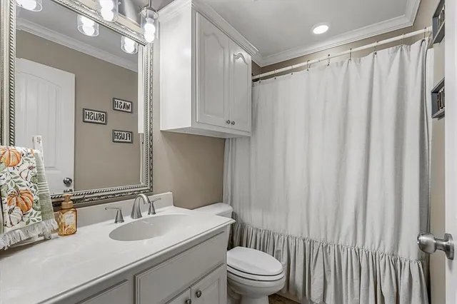 $305,000 | 111 Arizona Street, Van, TX 75790