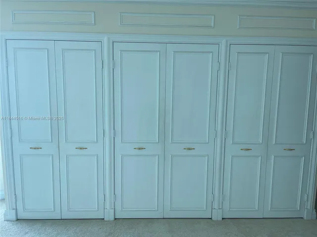 $8,500 | 5025 Collins Avenue, Unit 1908, Miami Beach, FL 33140