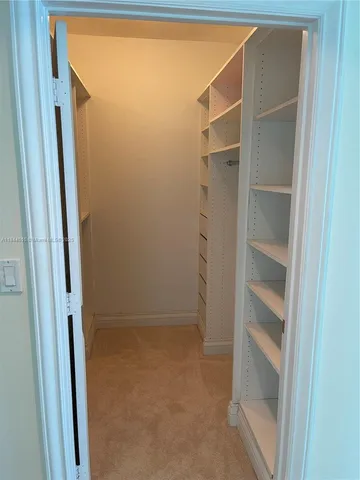 $8,500 | 5025 Collins Avenue, Unit 1908, Miami Beach, FL 33140