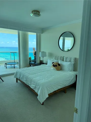 $8,500 | 5025 Collins Avenue, Unit 1908, Miami Beach, FL 33140