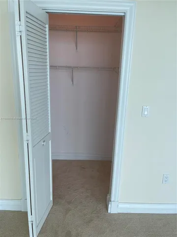 $8,500 | 5025 Collins Avenue, Unit 1908, Miami Beach, FL 33140