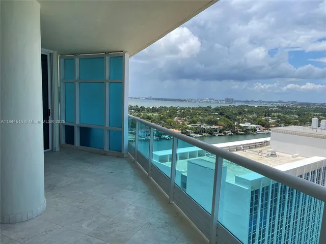 $8,500 | 5025 Collins Avenue, Unit 1908, Miami Beach, FL 33140