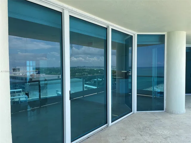 $8,500 | 5025 Collins Avenue, Unit 1908, Miami Beach, FL 33140
