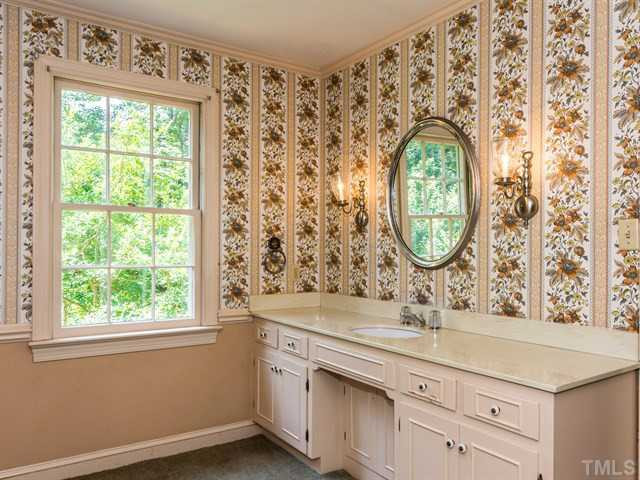 3612 Ranlo Drive Raleigh, NC 27612 - Photo 17 of 25 Master Bath/Spa