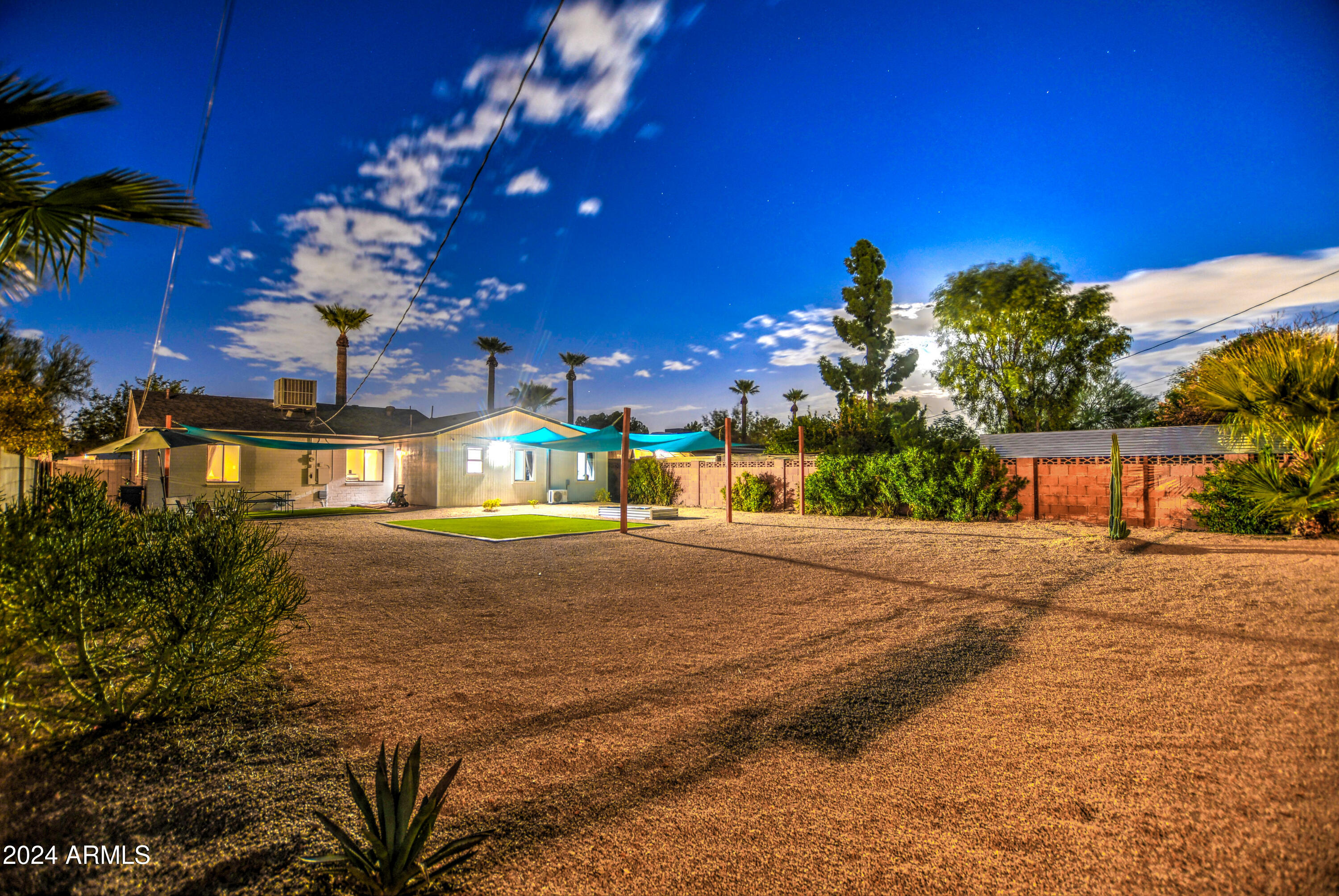 1635 West Roma Avenue Phoenix, AZ 85015 - Photo 12 of 13 Huge Backyard