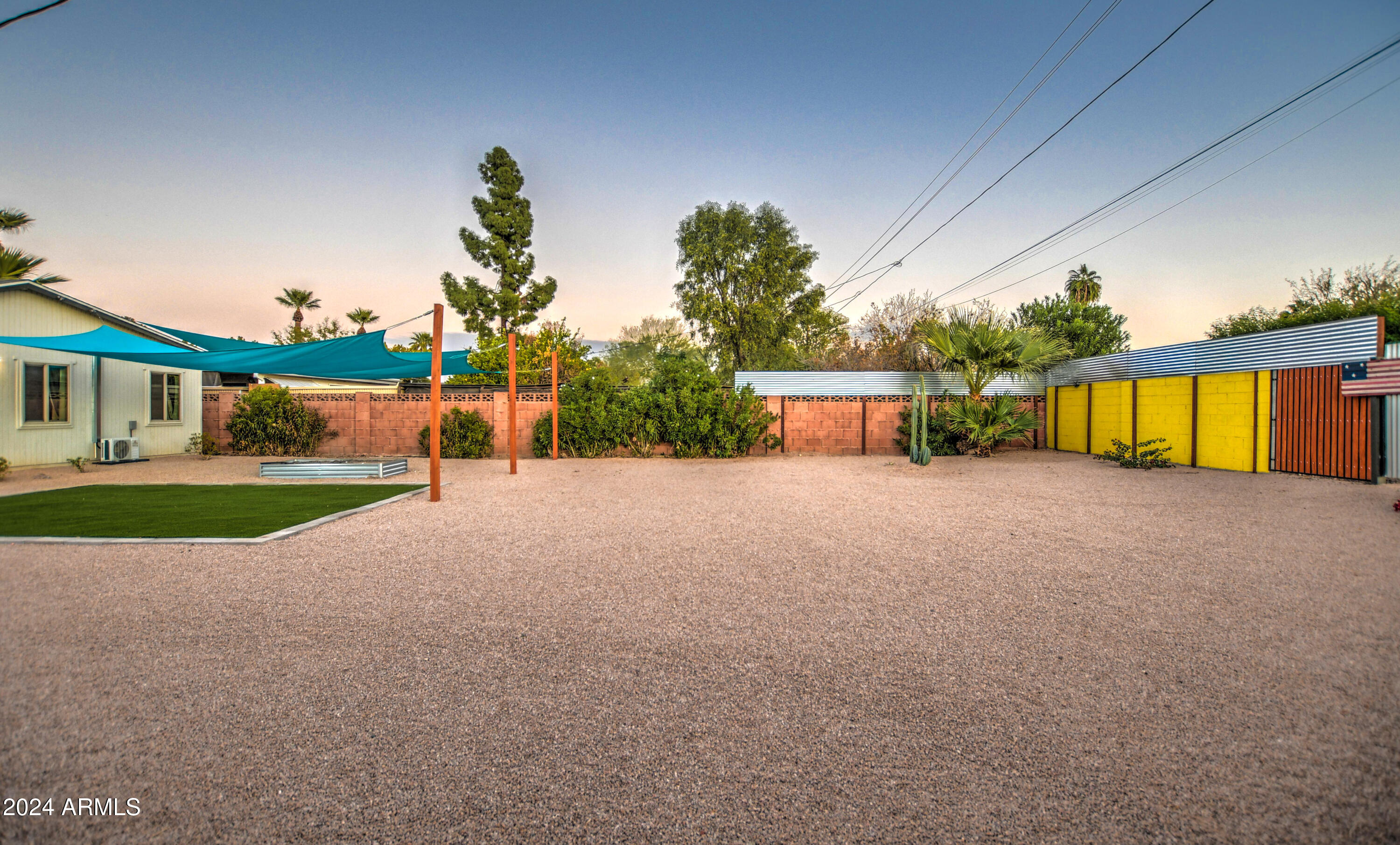 1635 West Roma Avenue Phoenix, AZ 85015 - Photo 26 of 56 Twilight 27