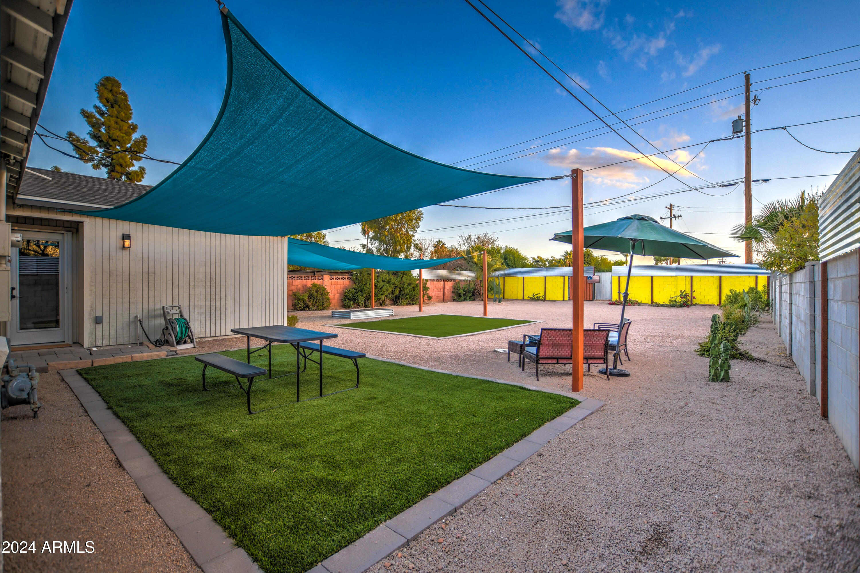 1635 West Roma Avenue Phoenix, AZ 85015 - Photo 27 of 56 Twilight 7