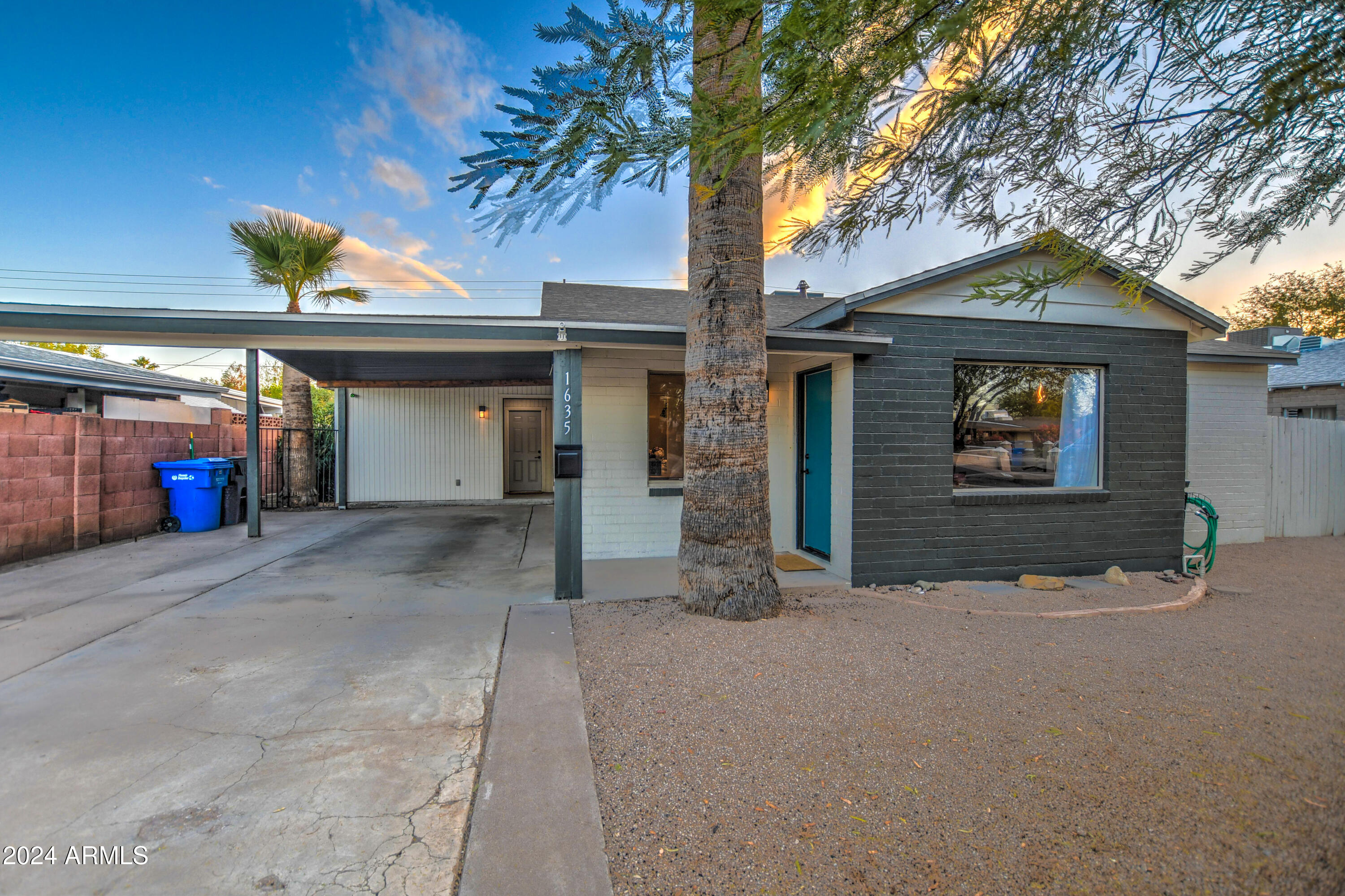 1635 West Roma Avenue Phoenix, AZ 85015 - Photo 32 of 56 Twilight 4