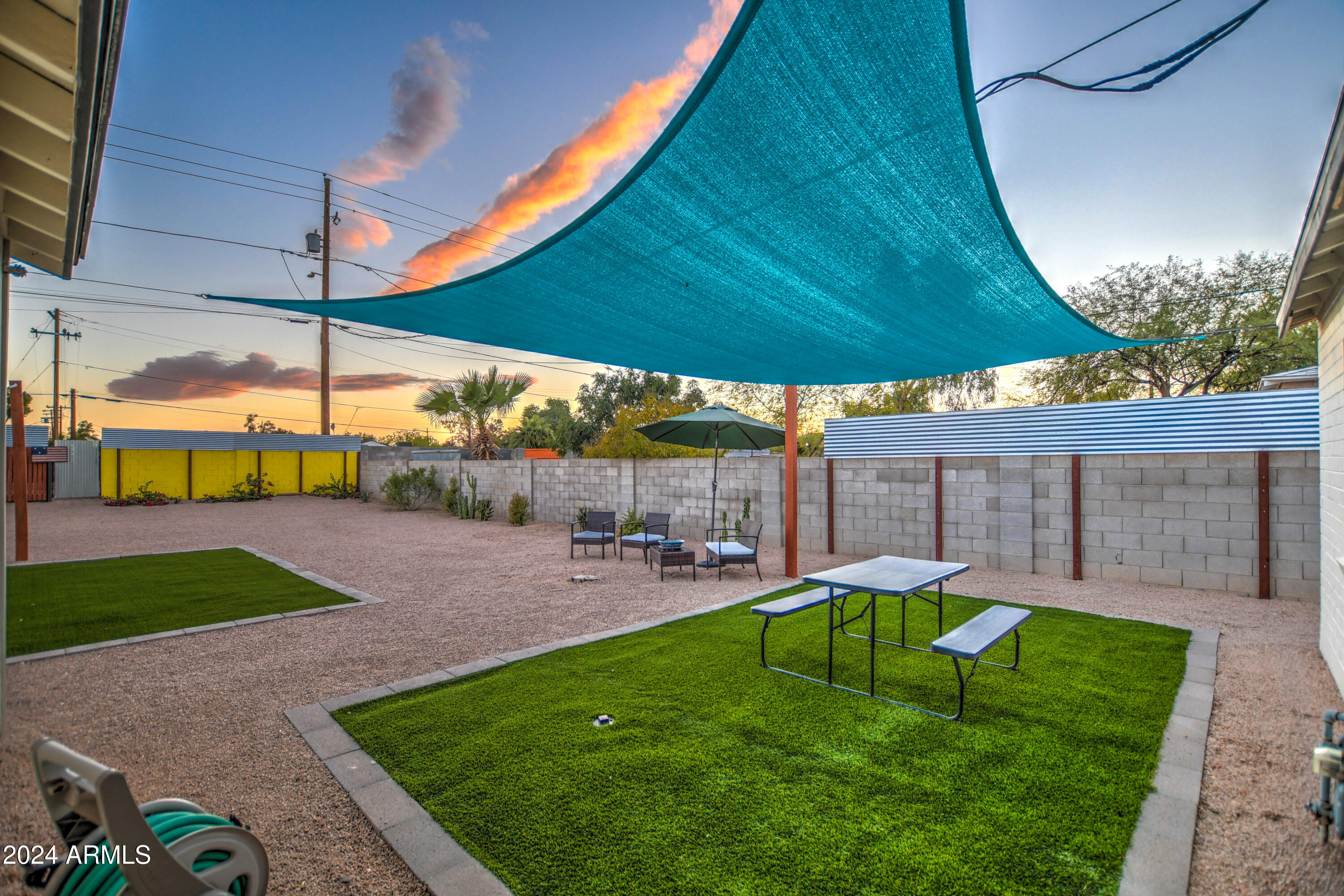 1635 West Roma Avenue Phoenix, AZ 85015 - Photo 39 of 56 Twilight 19