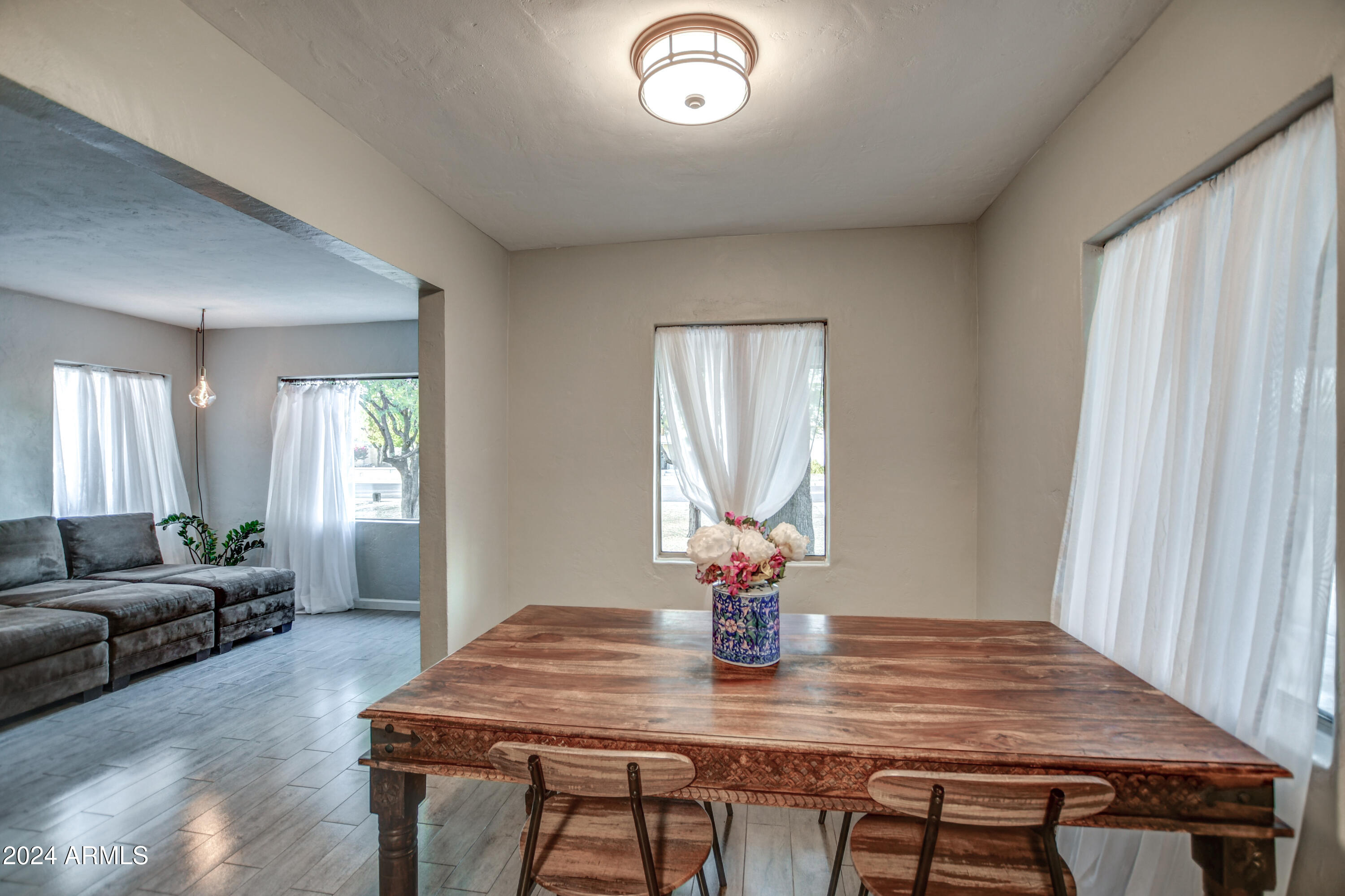 1635 West Roma Avenue Phoenix, AZ 85015 - Photo 4 of 56 Dining Room