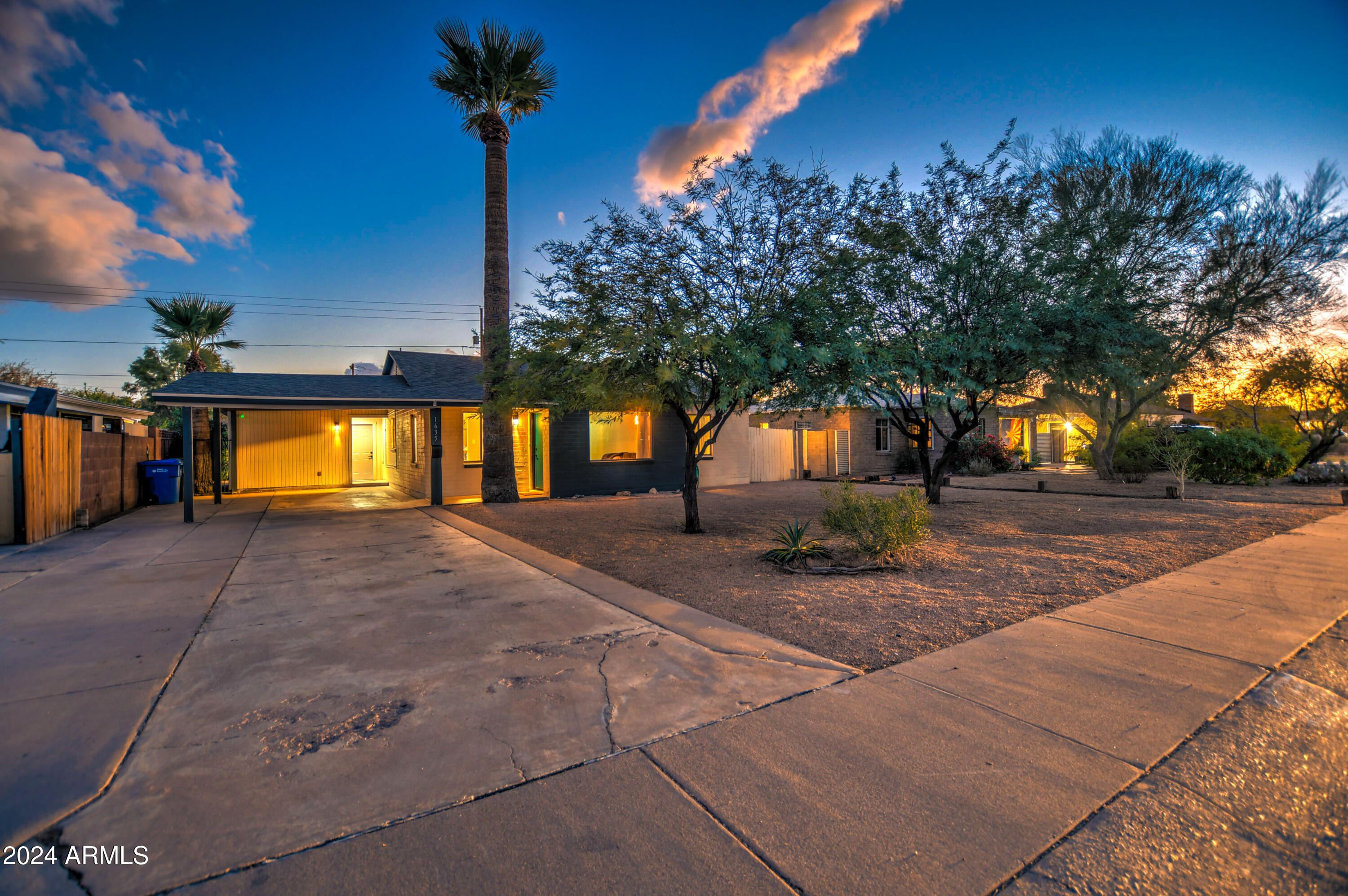 1635 West Roma Avenue Phoenix, AZ 85015 - Photo 49 of 56 Twilight 39