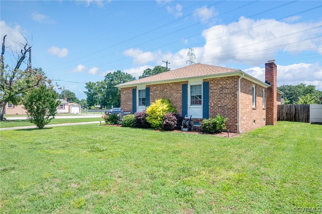366 Brout Drive Hampton, VA 23666 - Photo 3 of 32 a front view of a house with garden