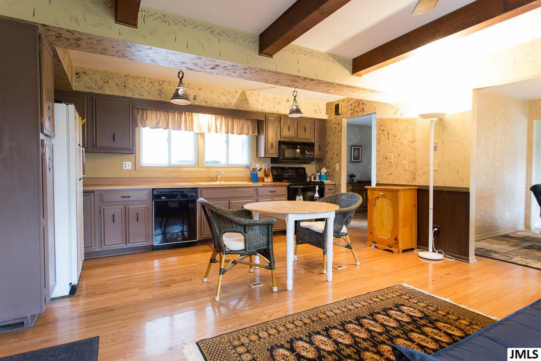 5884 North Rickfield Road Jackson, MI 49201 - Photo 8 of 30 Photo 8