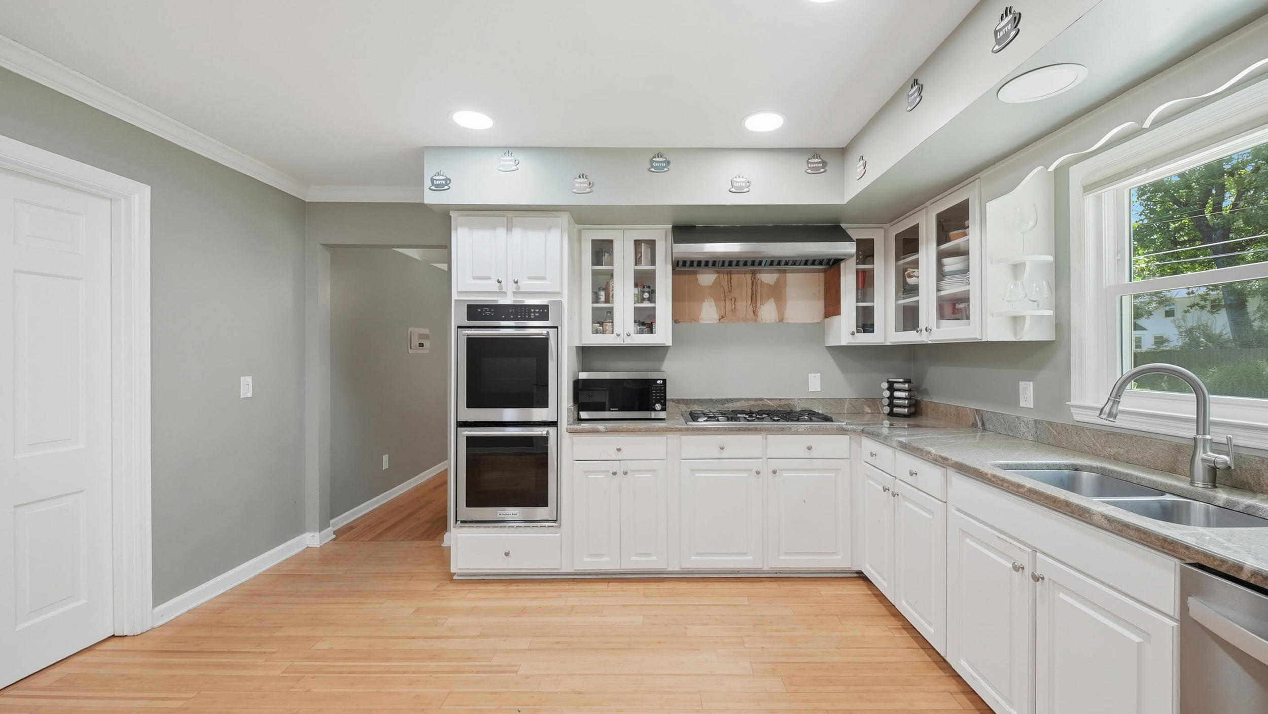 205 Masters Road Hixson, TN 37343 - Photo 13 of 40 Bright Kitchen with White Cabinetry