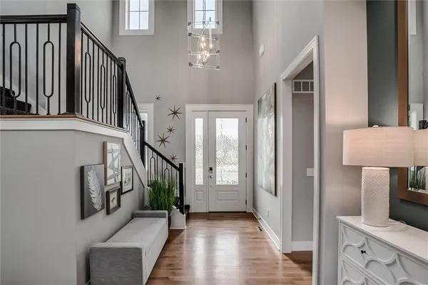 $789,900 | 9750 McIntosh Court, Parkville, MO 64152