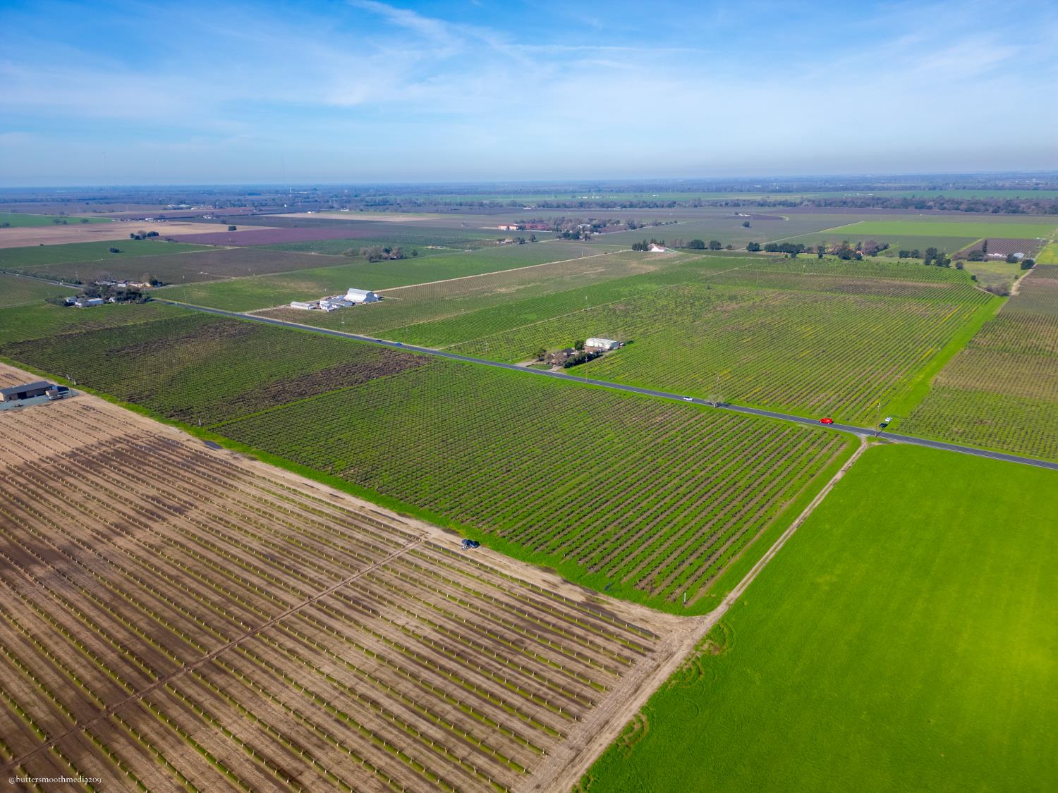 2491 West Peltier Road Lodi, CA 95242 - Photo 4 of 23