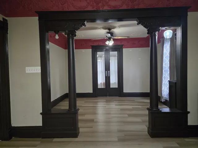 $265,000 | 514 Washington Street, Woodstock, IL 60098