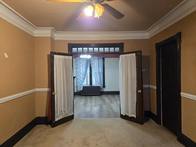 $265,000 | 514 Washington Street, Woodstock, IL 60098