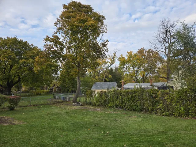 $265,000 | 514 Washington Street, Woodstock, IL 60098