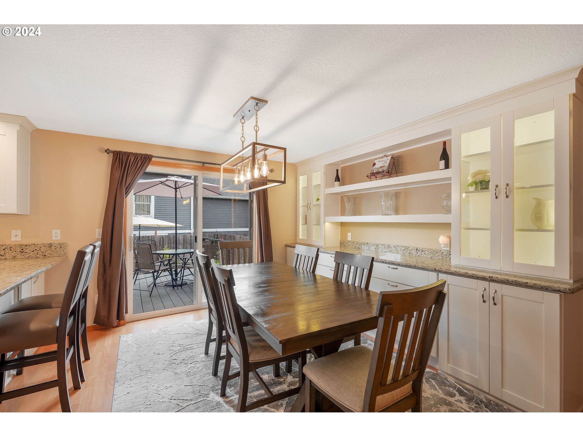 103 Park Street Gaston, OR 97119 - Photo 17 of 47 a dining room with furniture and window