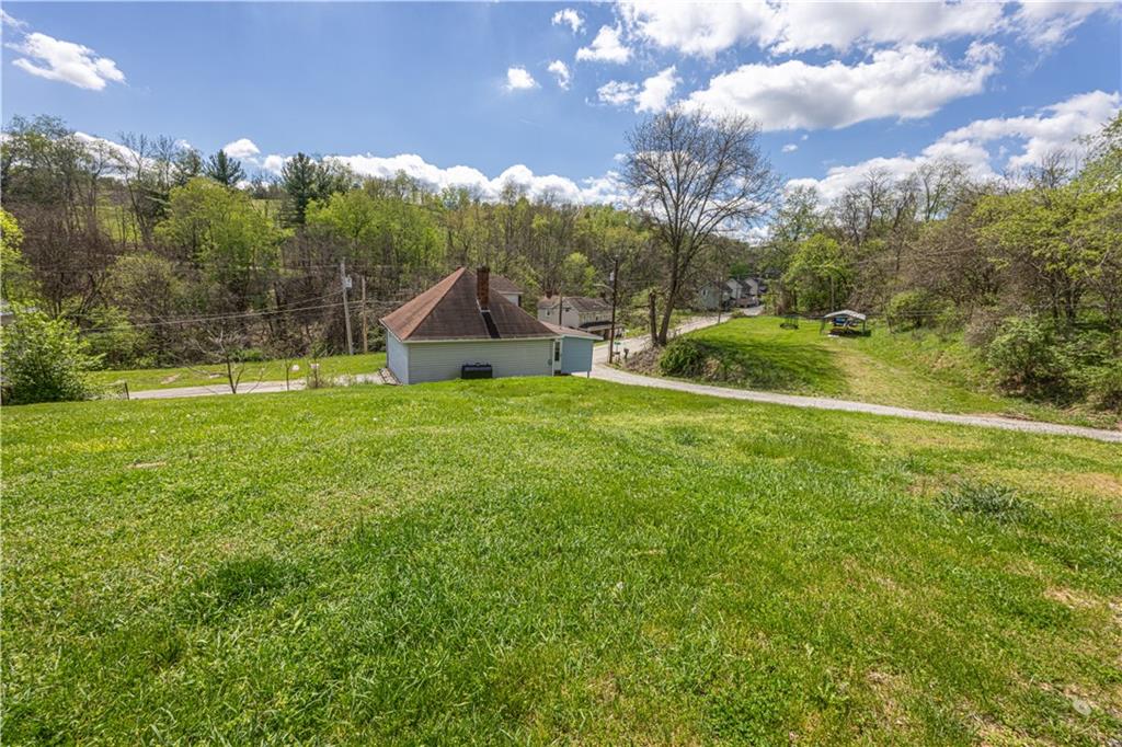225 Lynn Road Brownsville, PA 15417 - Photo 3 of 21