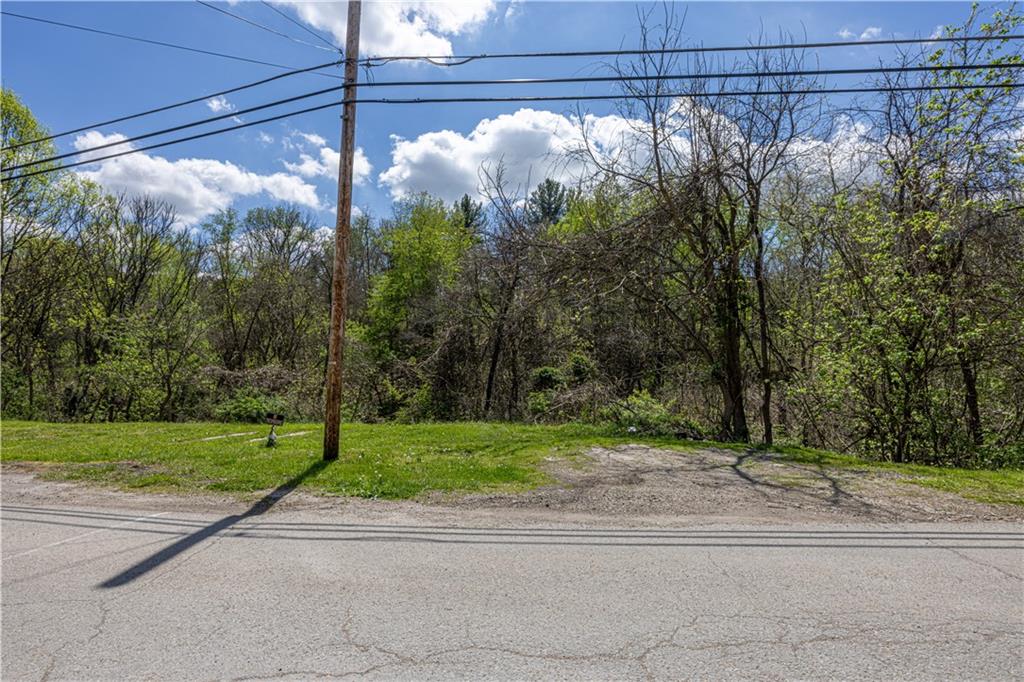 225 Lynn Road Brownsville, PA 15417 - Photo 4 of 21