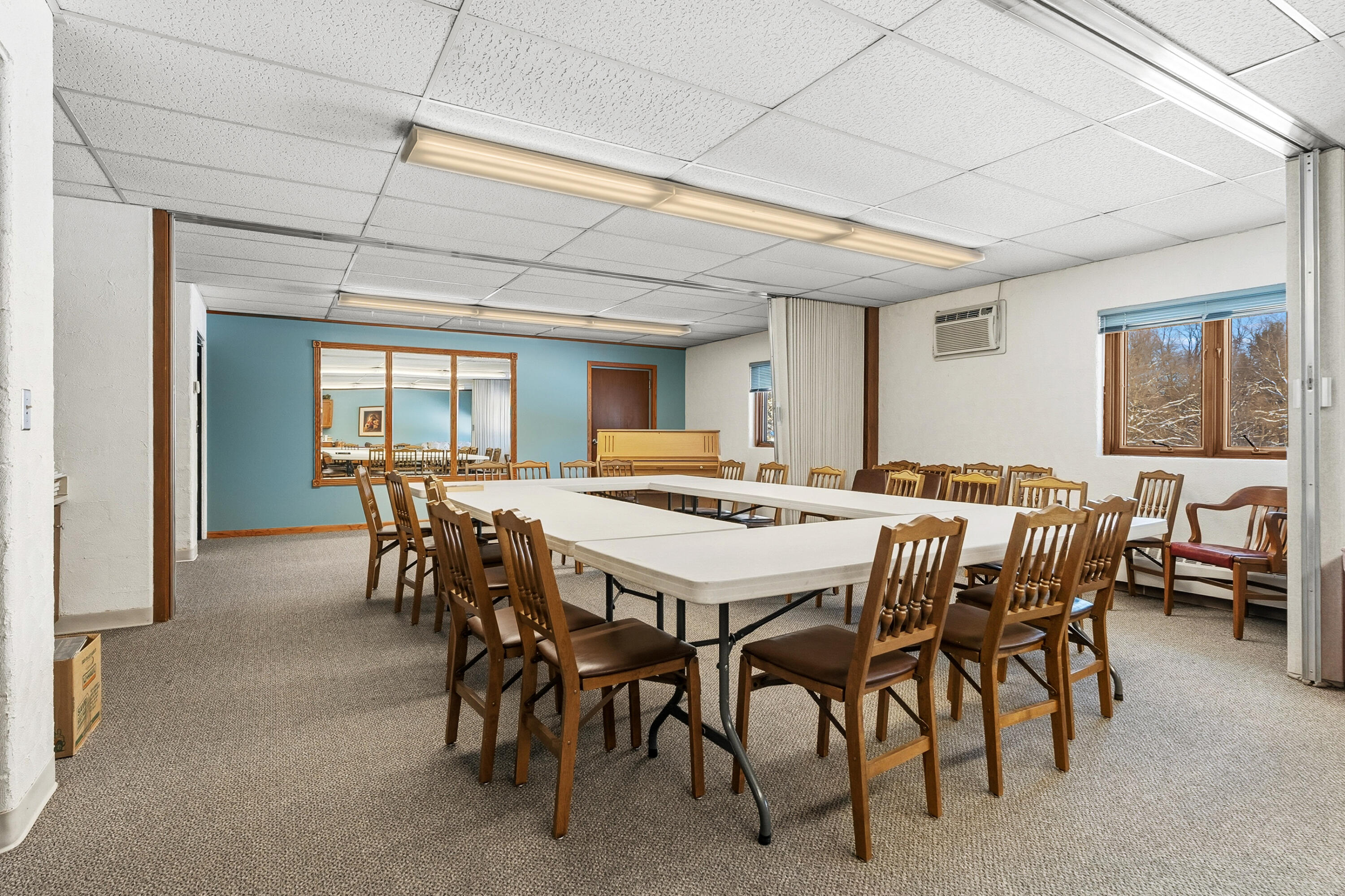 2208 Winchell Avenue Kalamazoo, MI 49008 - Photo 21 of 58 Classroom with divider