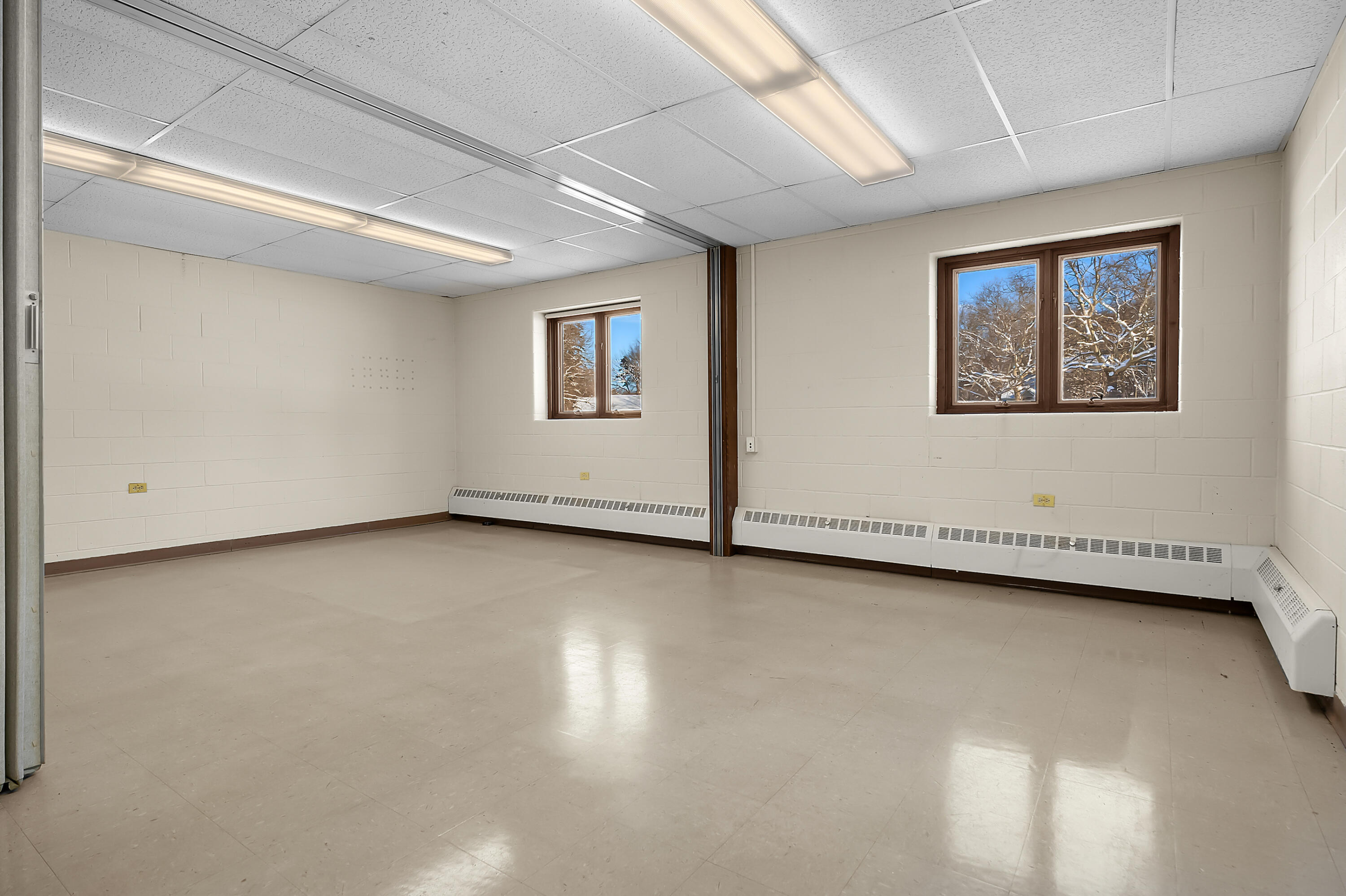 2208 Winchell Avenue Kalamazoo, MI 49008 - Photo 24 of 58 Classroom with divder