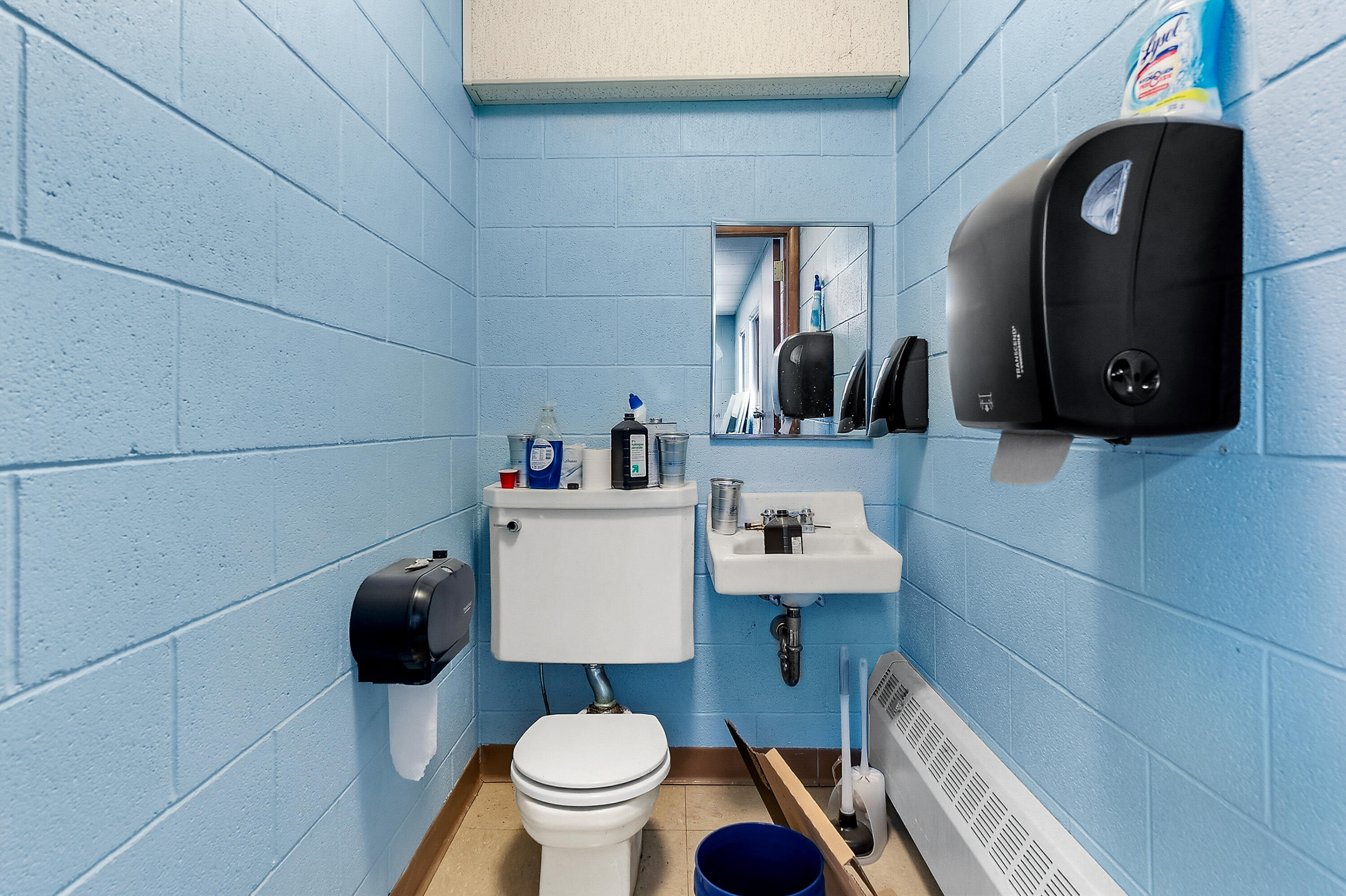 2208 Winchell Avenue Kalamazoo, MI 49008 - Photo 31 of 58 Bathroom