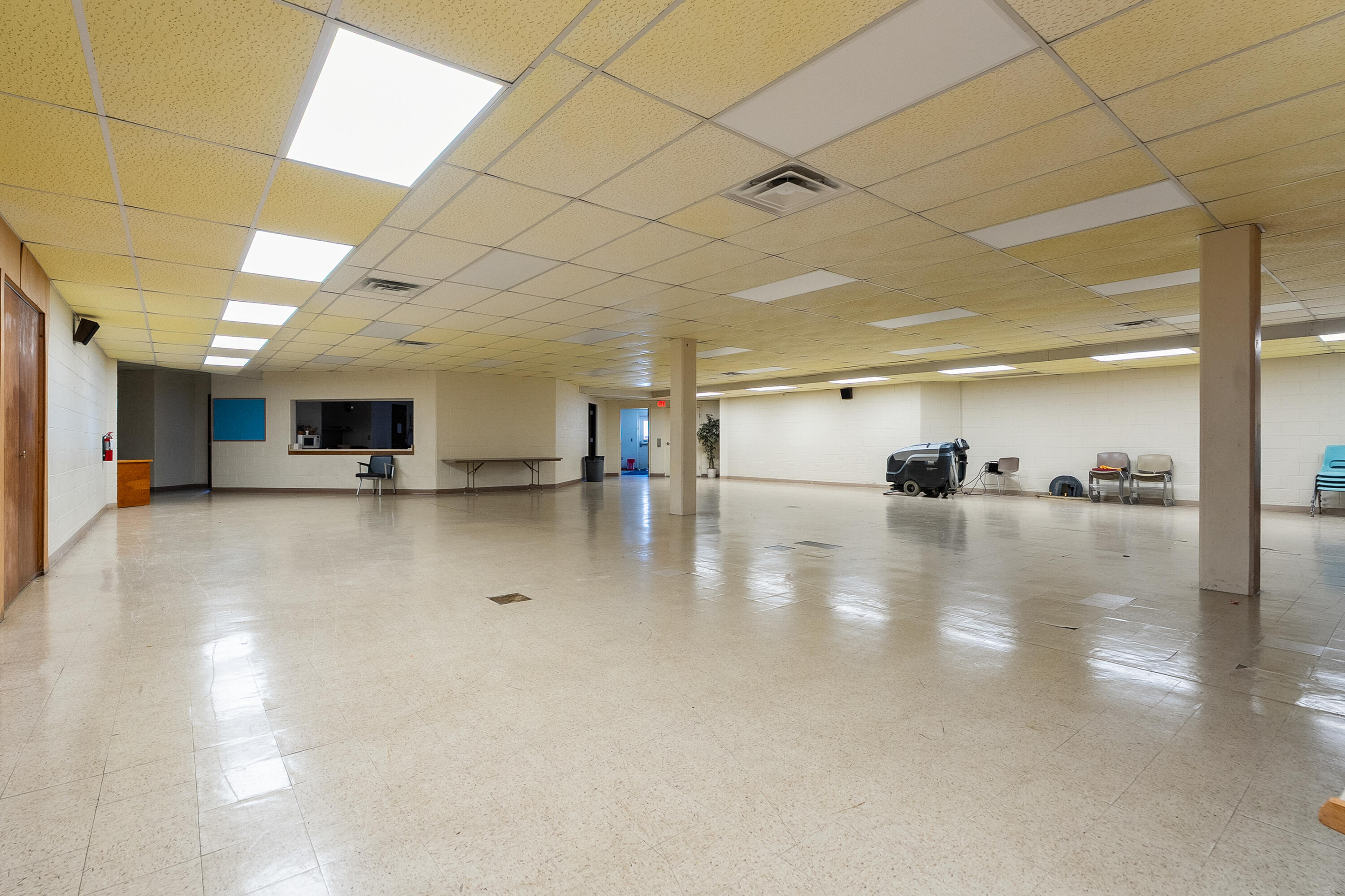 2208 Winchell Avenue Kalamazoo, MI 49008 - Photo 34 of 58 Reception Area