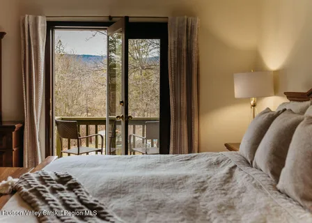 $1,099,000 | 1 Rapp Hill Road, New Paltz, NY 12561