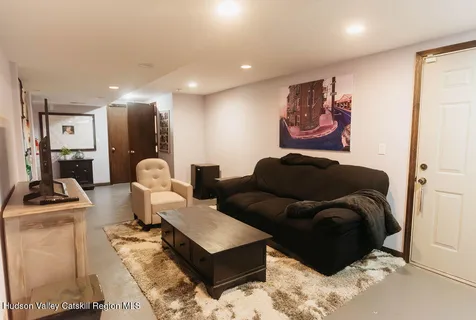 $1,099,000 | 1 Rapp Hill Road, New Paltz, NY 12561