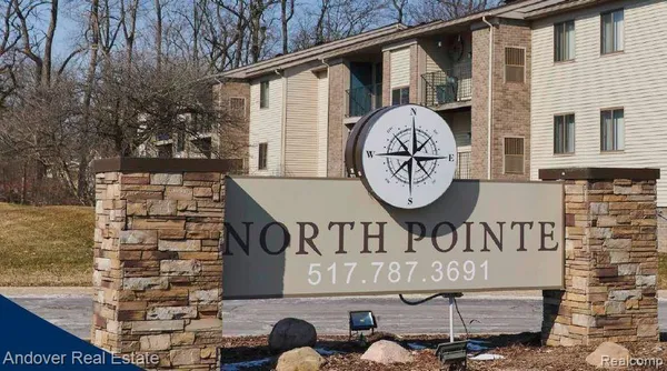 $925 | 3021 North Pointe Drive, Jackson, MI 49202