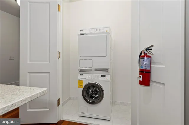 $648,000 | 130 South 18th Street, Unit 905, Philadelphia, PA 19103