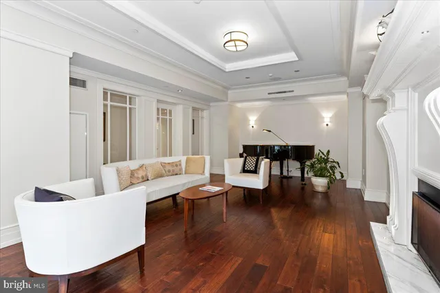 $648,000 | 130 South 18th Street, Unit 905, Philadelphia, PA 19103