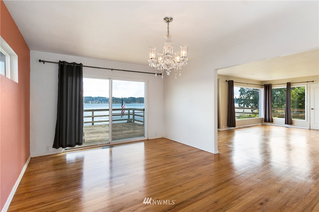 4167 Erlands Point Road Northwest Bremerton, WA 98312 - Photo 9 of 15 Gallery Image 9