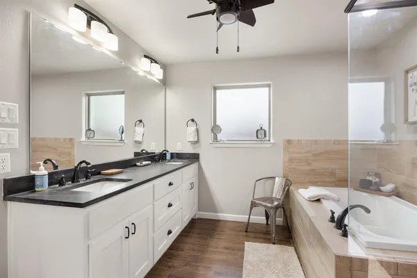 $399,000 | 208 North Oak Lane, Tolar, TX 76476