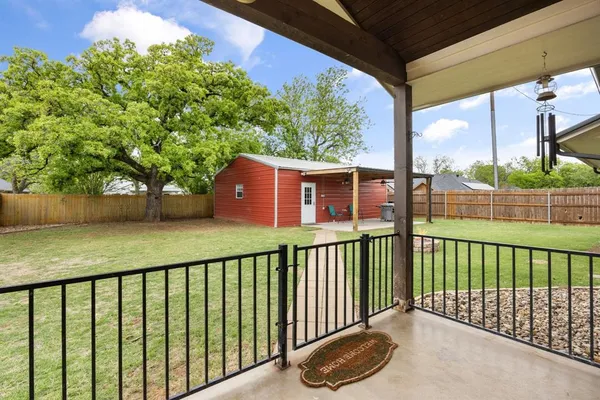 $399,000 | 208 North Oak Lane, Tolar, TX 76476