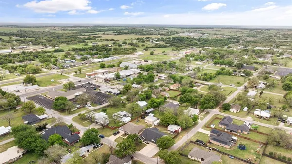 $399,000 | 208 North Oak Lane, Tolar, TX 76476