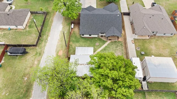 $399,000 | 208 North Oak Lane, Tolar, TX 76476