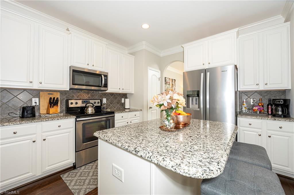 5423 Holbein Gate Road Walkertown, NC 27051 - Photo 8 of 33 Gallery Image 8