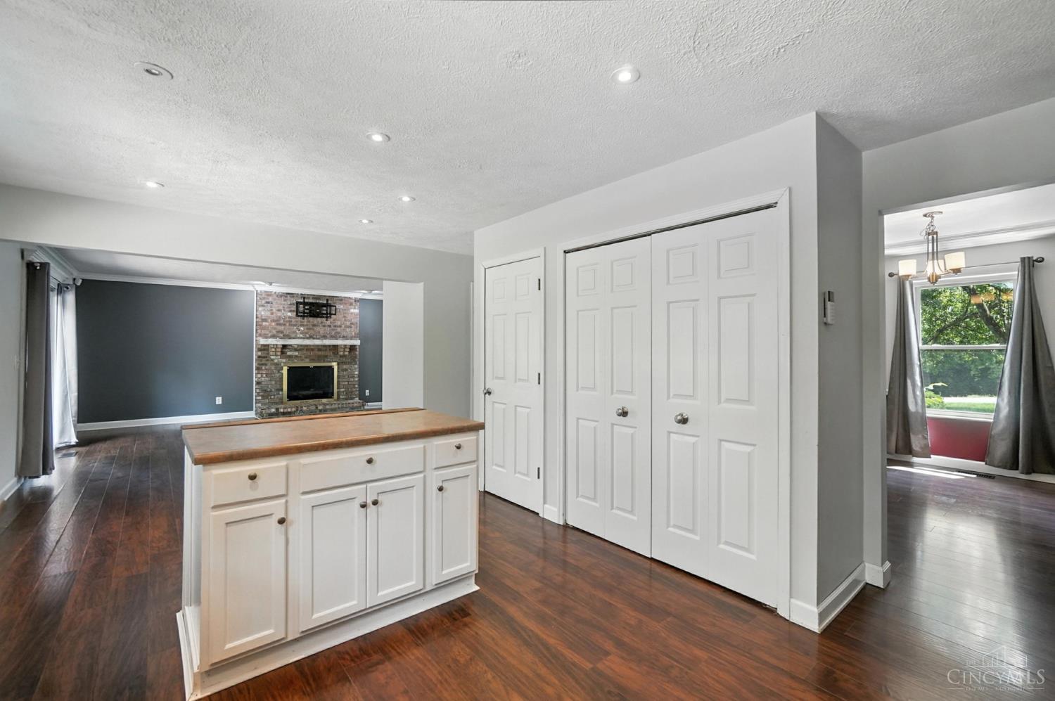 5819 Gaines Road Cincinnati, OH 45247 - Photo 22 of 69 Gallery Image 22