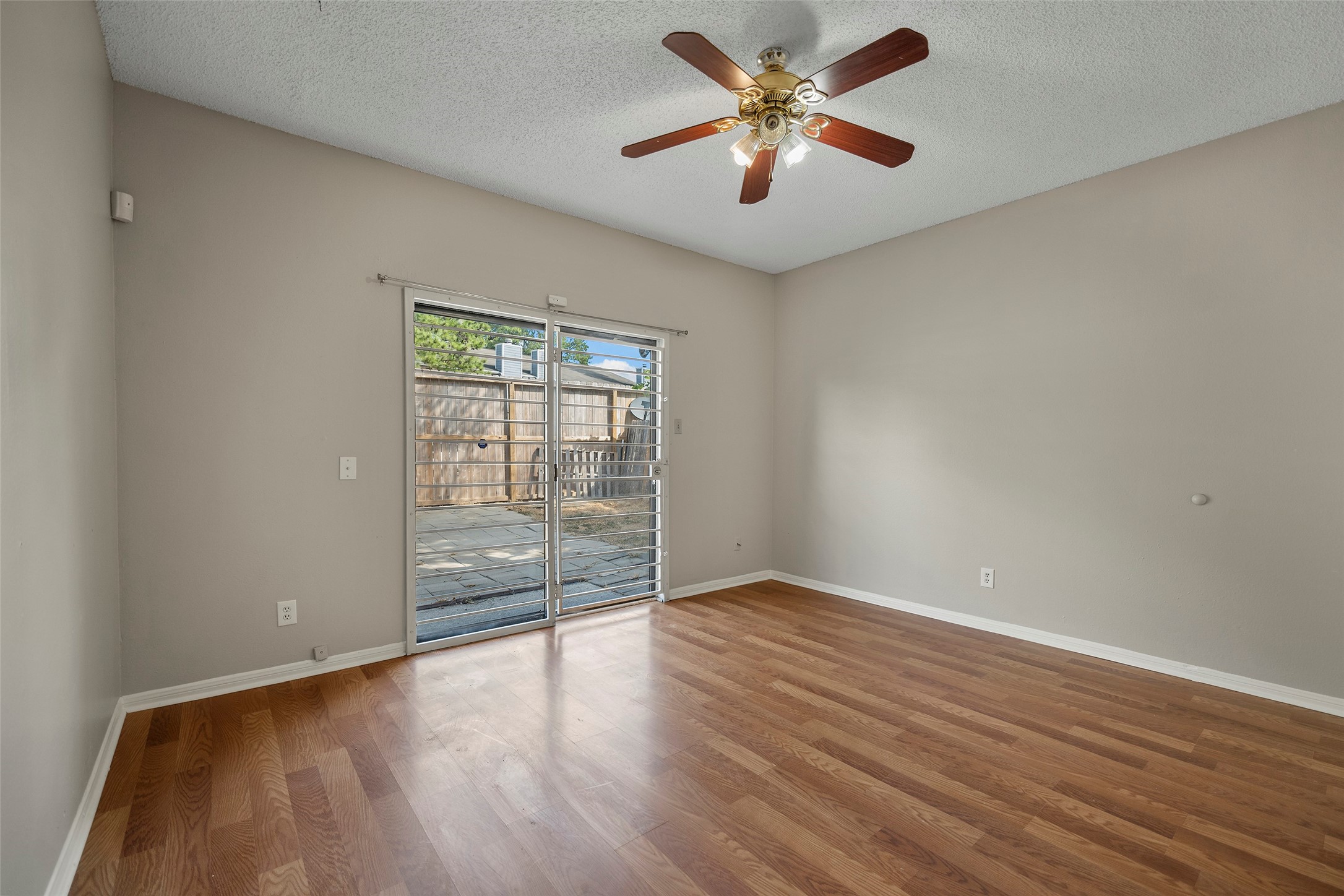 7120 Deer Creek Court Spring, TX 77379 - Photo 17 of 23 Principal bedroom