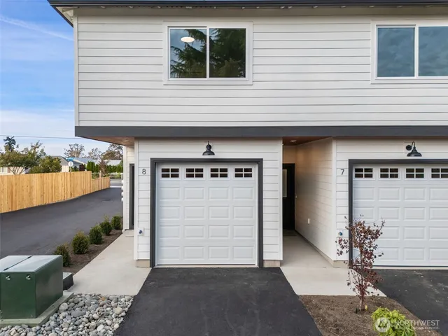 $429,950 | 669 West Hendrickson Road, Unit 8, Sequim, WA 98382