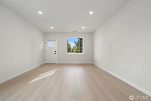 $409,950 | 669 West Hendrickson Road, Unit 8, Sequim, WA 98382