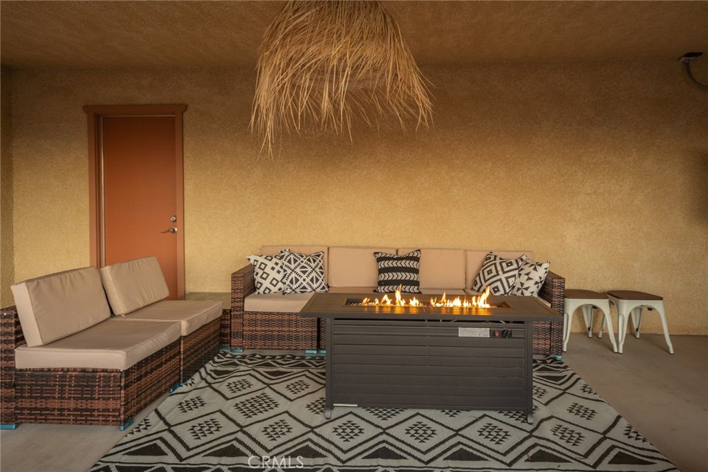 7379 Chippewa Trail Yucca Valley, CA 92284 - Photo 5 of 72