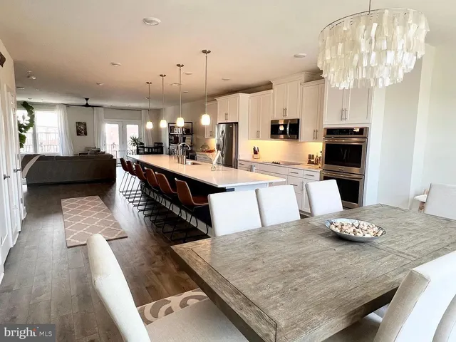 $3,500 | 222 Van Buren Street, Unit 21, Herndon, VA 20170