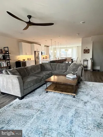 $3,500 | 222 Van Buren Street, Unit 21, Herndon, VA 20170